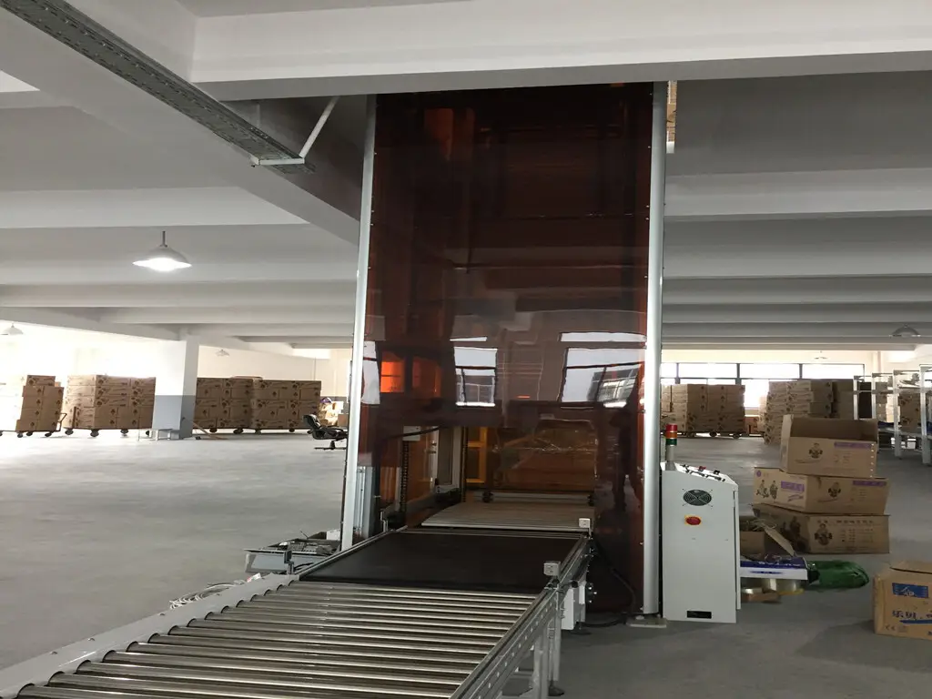YiFan Conveyor Wholesale vertical pallet lift company for airport 3