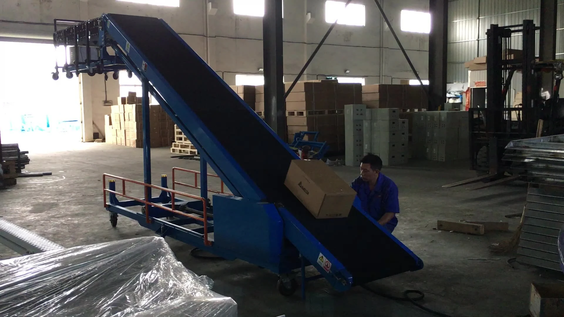 Flexible Conveyor Belt Load System Mobile Belt Conveyor Unload System 1