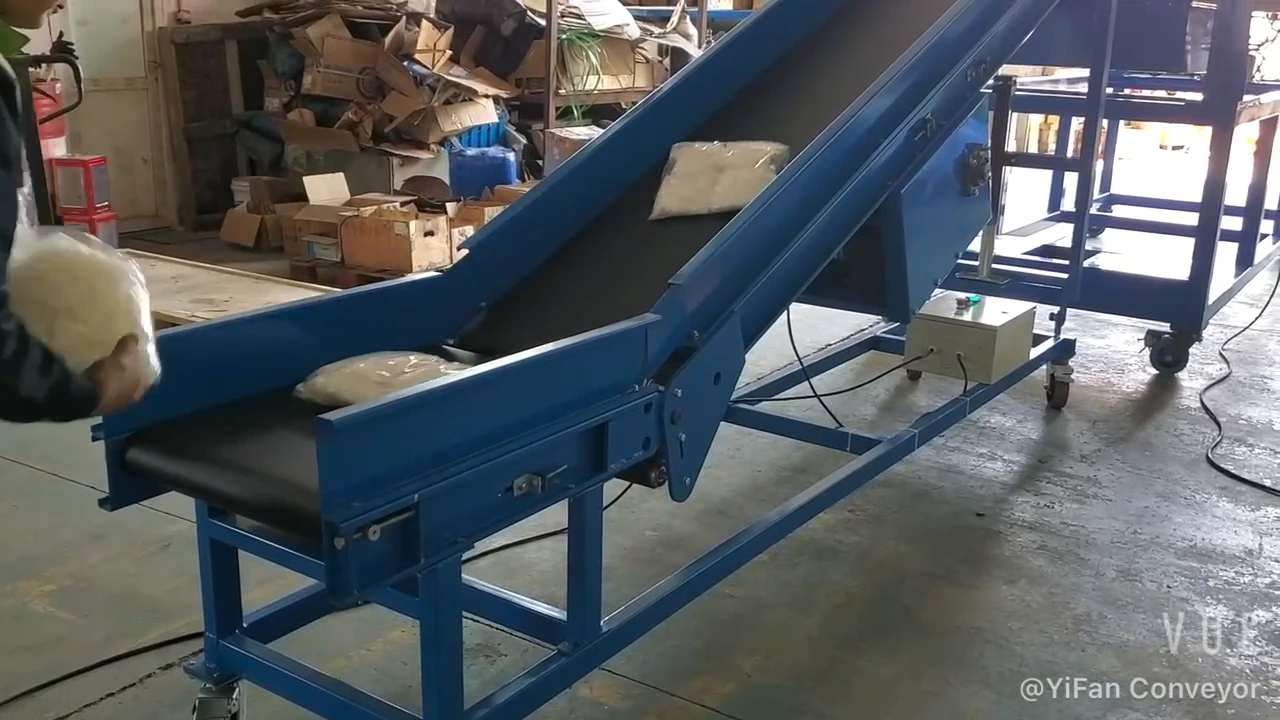 High chassis climbing telescopic belt conveyor for truck 1