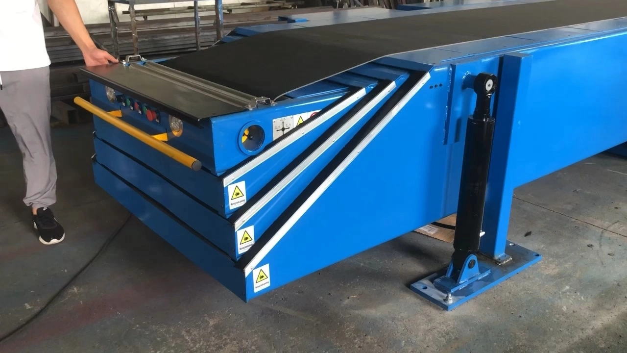 Telescopic truck loading rubber flat belt conveyor with end package stop sensor 1
