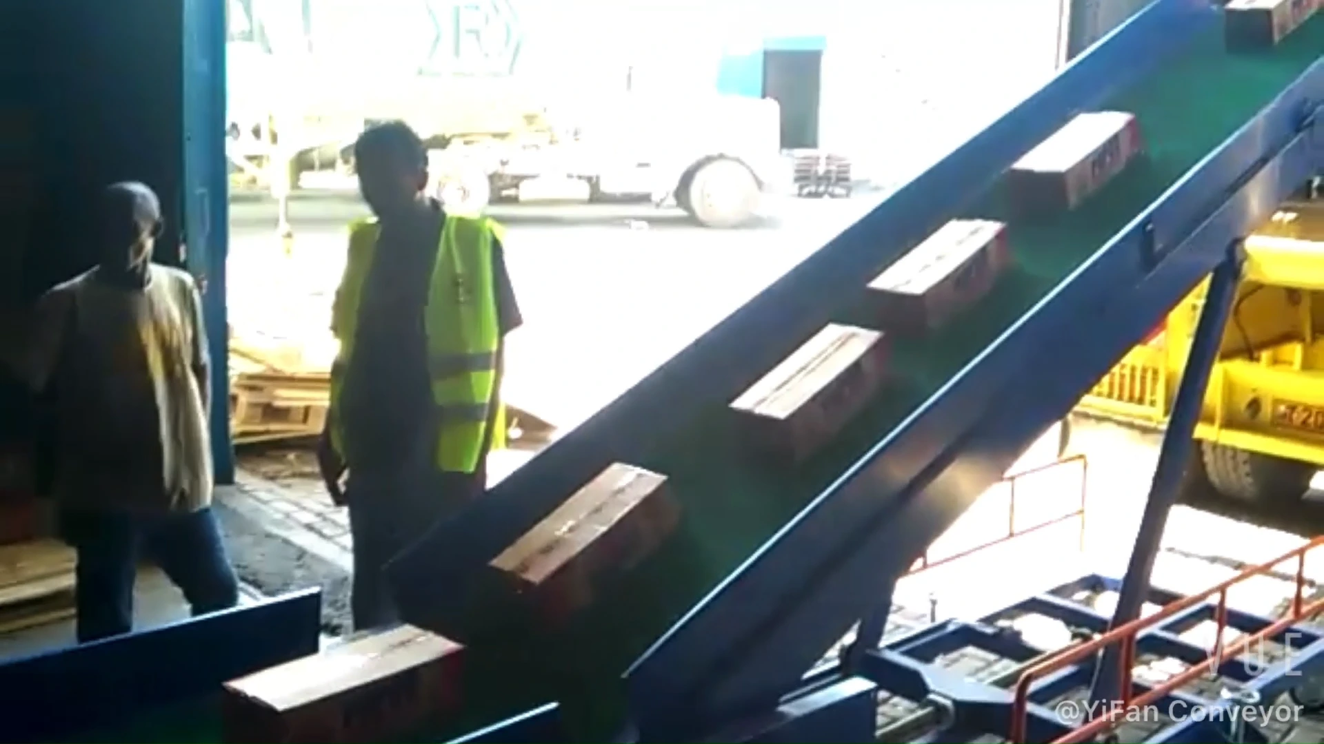 Portable Conveyor for Truck Unloading Mobile Loader Lorry Conveyor Belt1 1