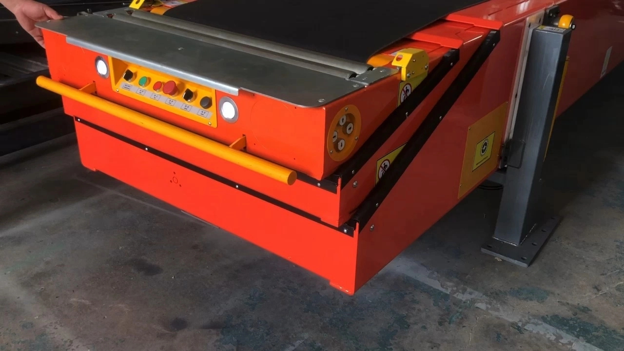 Guangzhou loading belt conveyor dockless loading conveyor 1