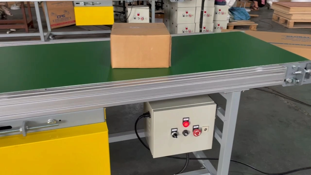 Green PVC PU belt conveyor 1
