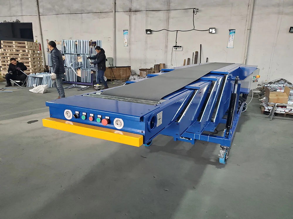 Extendable Conveyor Belt for loading unloading cartons into containers/trucks 1