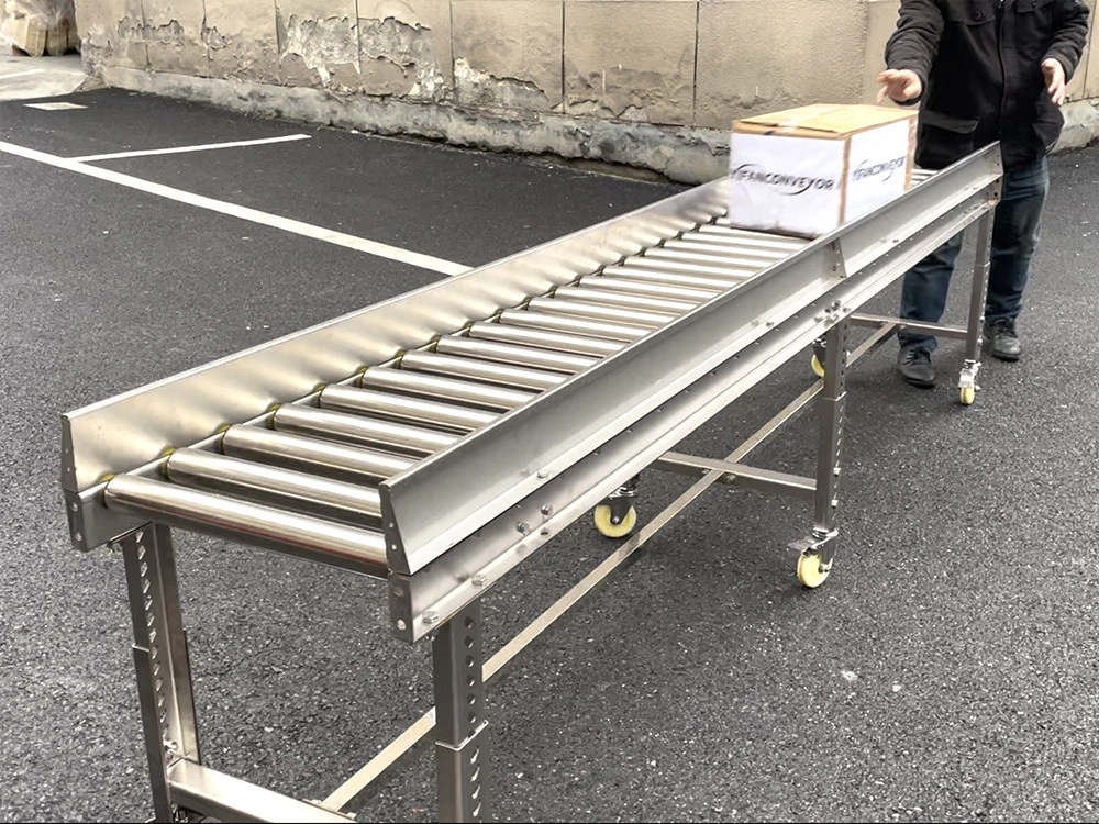 Gravity SUS304 Roller Conveyor with adjustable height 1