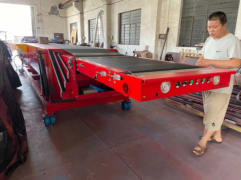 Extendable/Telescopic Belt Conveyor with Drop Nose Lift Up and Down 1