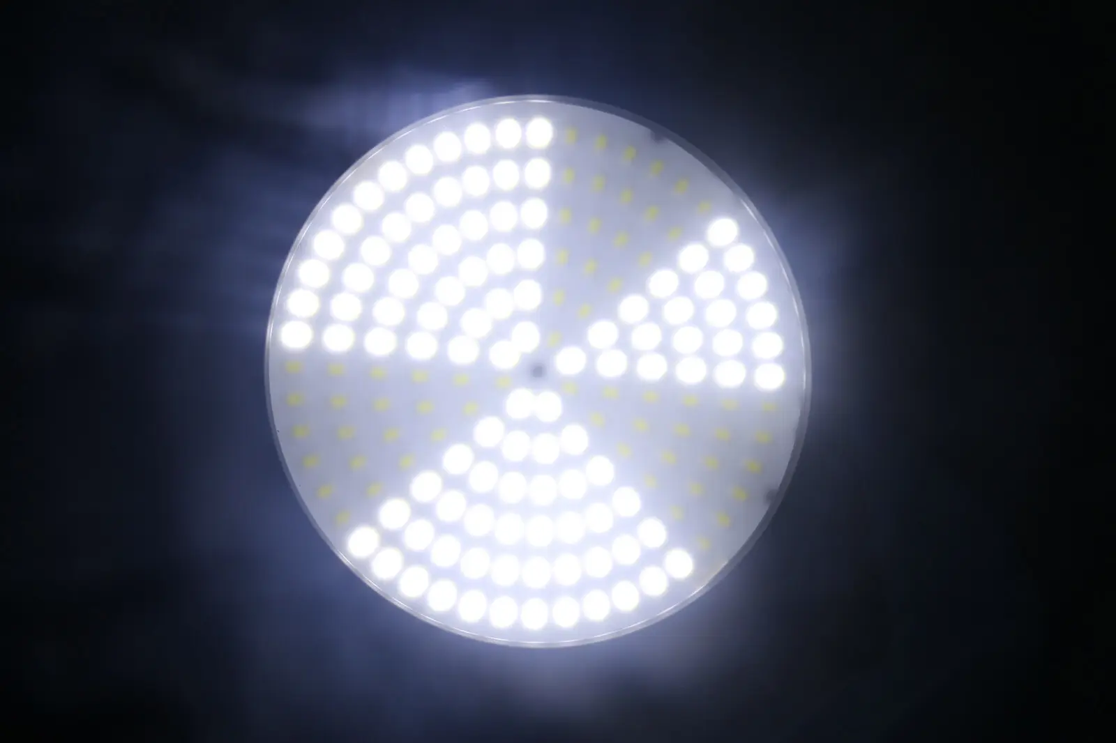 Marslite razor can lighting to get more effect at the same price for KTV 8