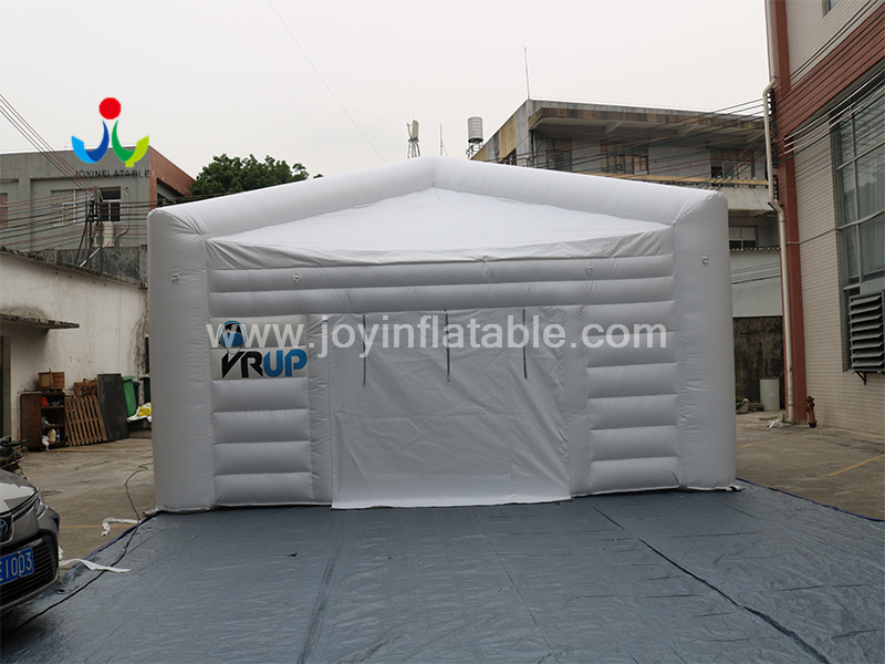Carpa inflable comercial blanca móvil y rápida para banquetes al aire libre. Vídeo.