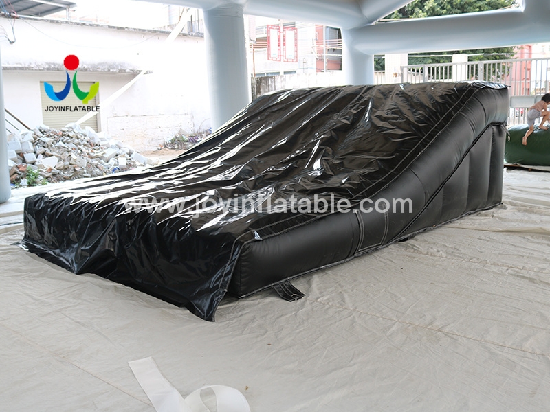 Inflatable MTB Airbag Lander