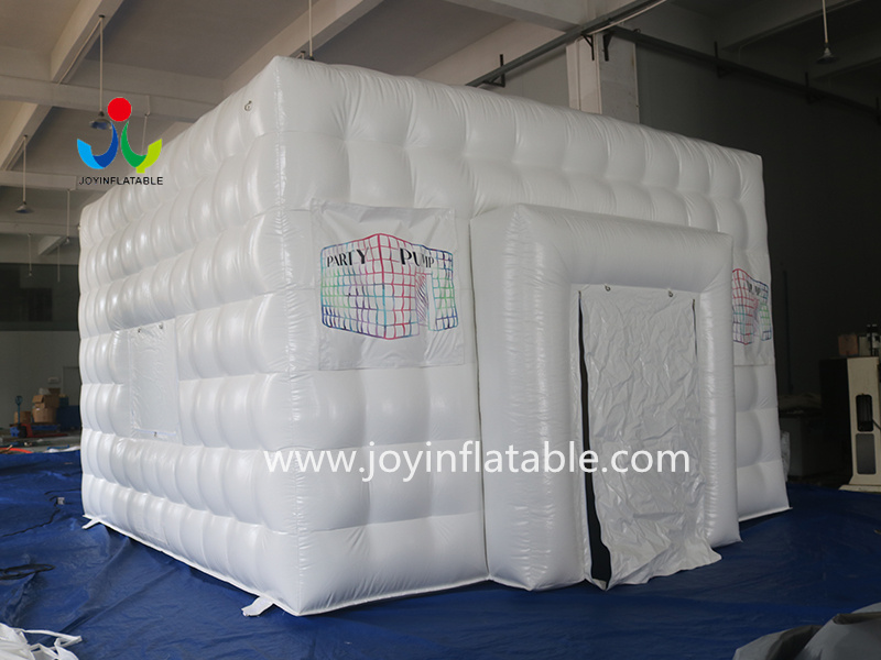 Carpa inflable portátil para fiestas con iluminación LED (video)