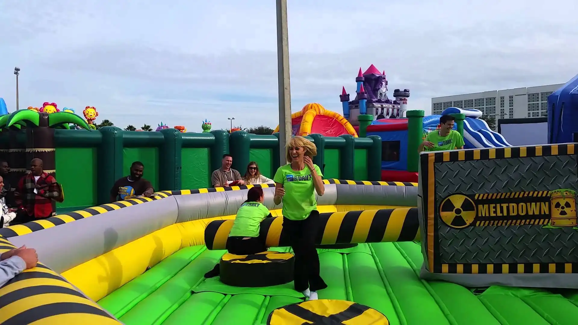 Latest wipeout bounce house suppliers for kids and adult 3