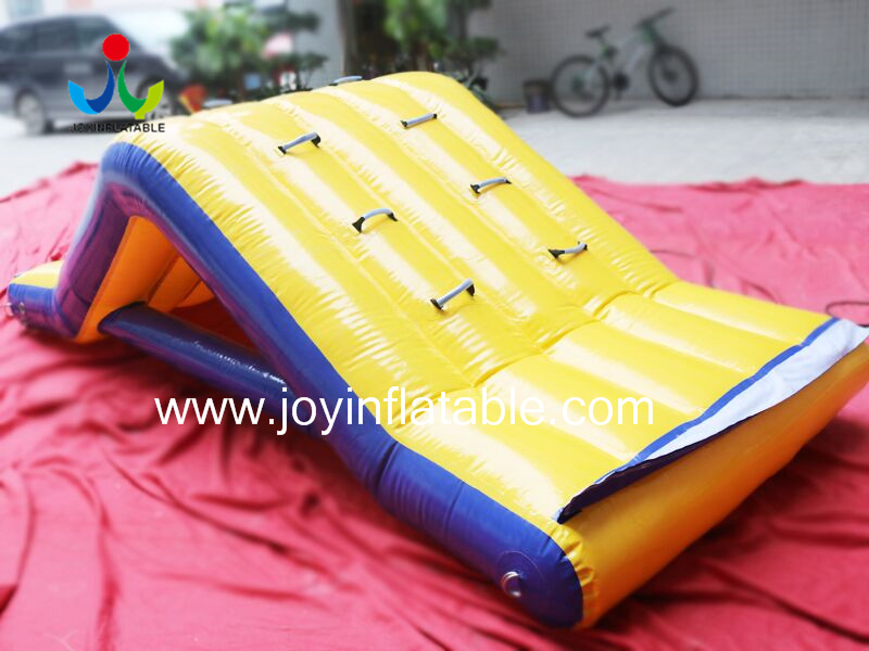 Inflatable Floating Obstacle 3