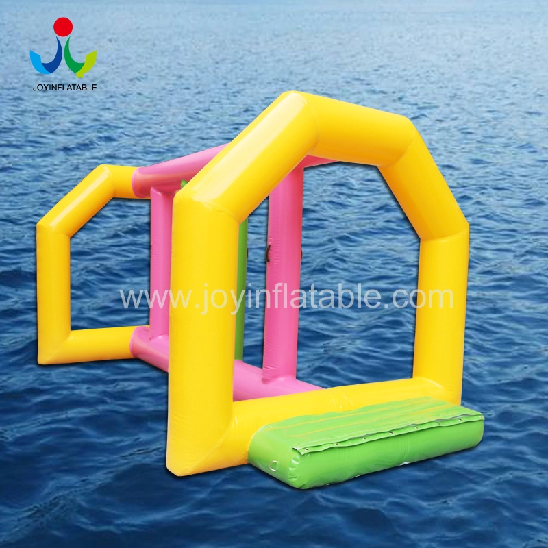 China Wholesale Customized Summer Inflatable Floating Water Park 1