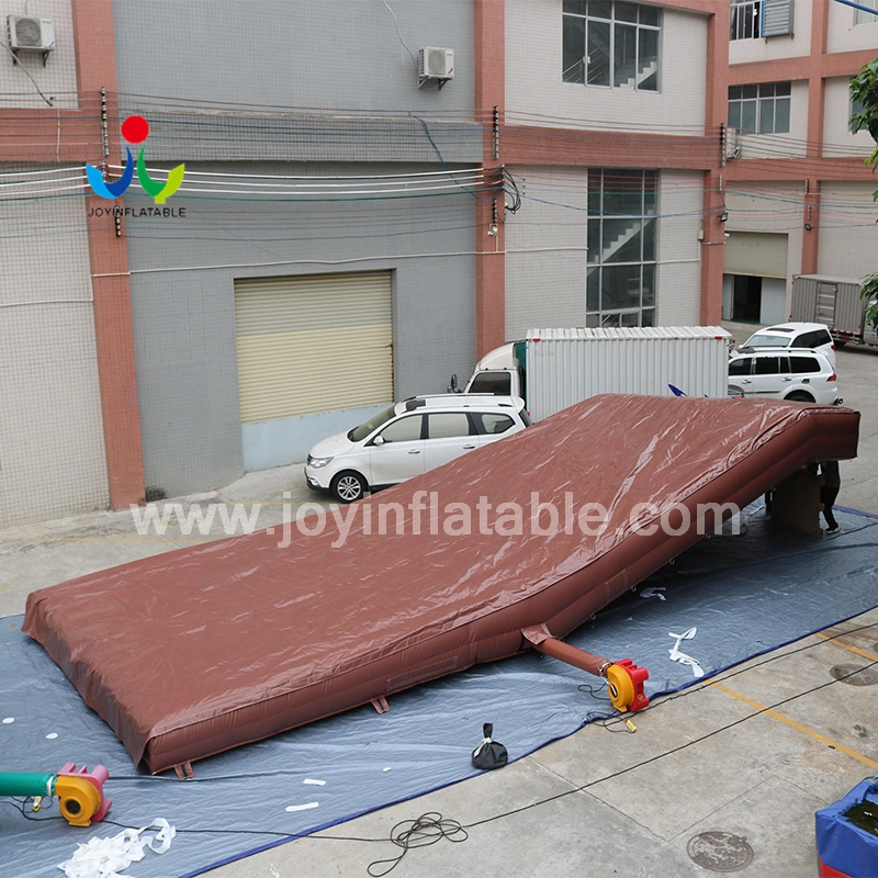 Big Stunt Inflatable Free Landing Air bag without the Wedge Underneath For Skiing 1
