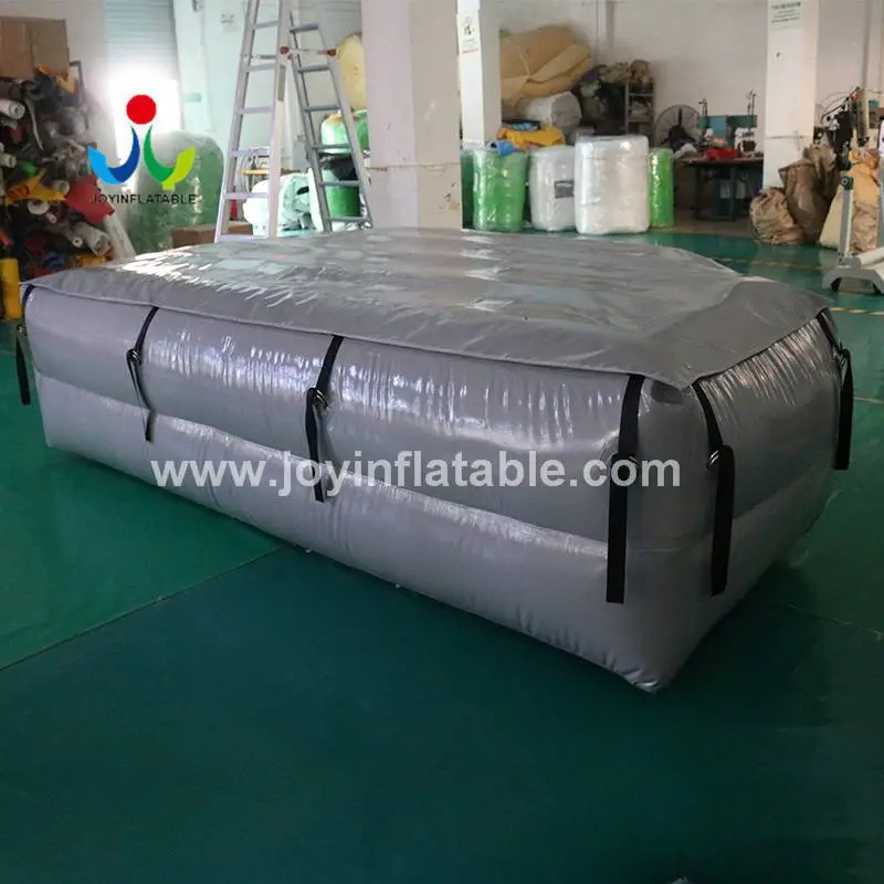 Inflatable Crash Mat For Climbing Wall 1