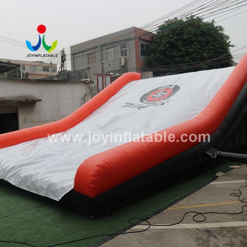 Stunt Dirt bike Airbag Jump Lander 2