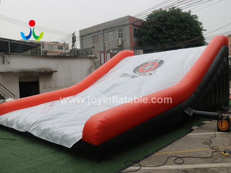 Stunt Dirt bike Airbag Jump Lander 1
