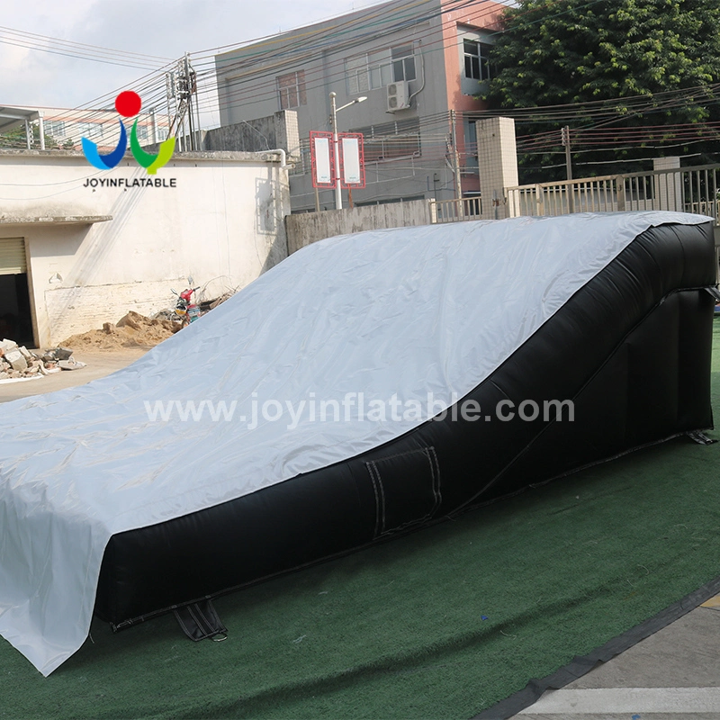 Inflatable Stunt Air Bag 1