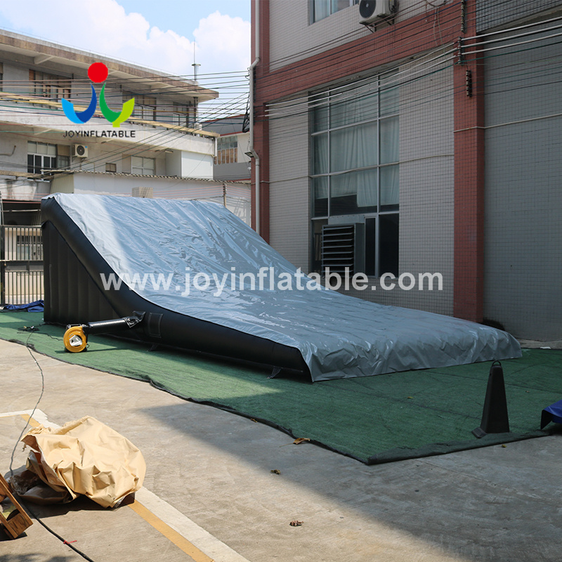 Sloped Jump Inflatable Airbag Landing Pad For Bike Tricks 3