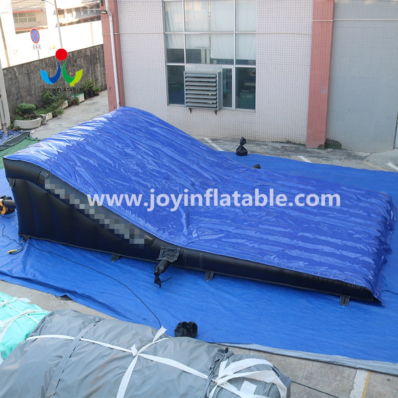 Freestyle Mountain Bike Inflatable Air Bag for Bike Jump Landing Ramp 1