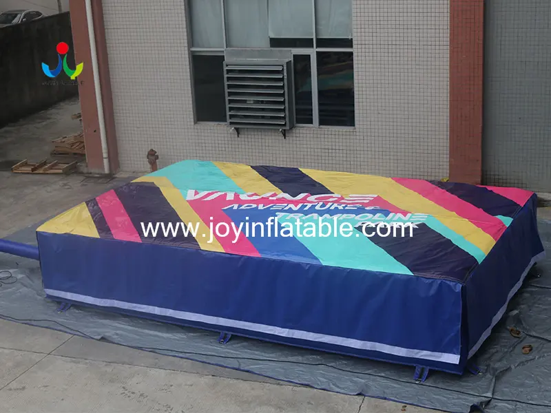 JOY inflatable Array image44