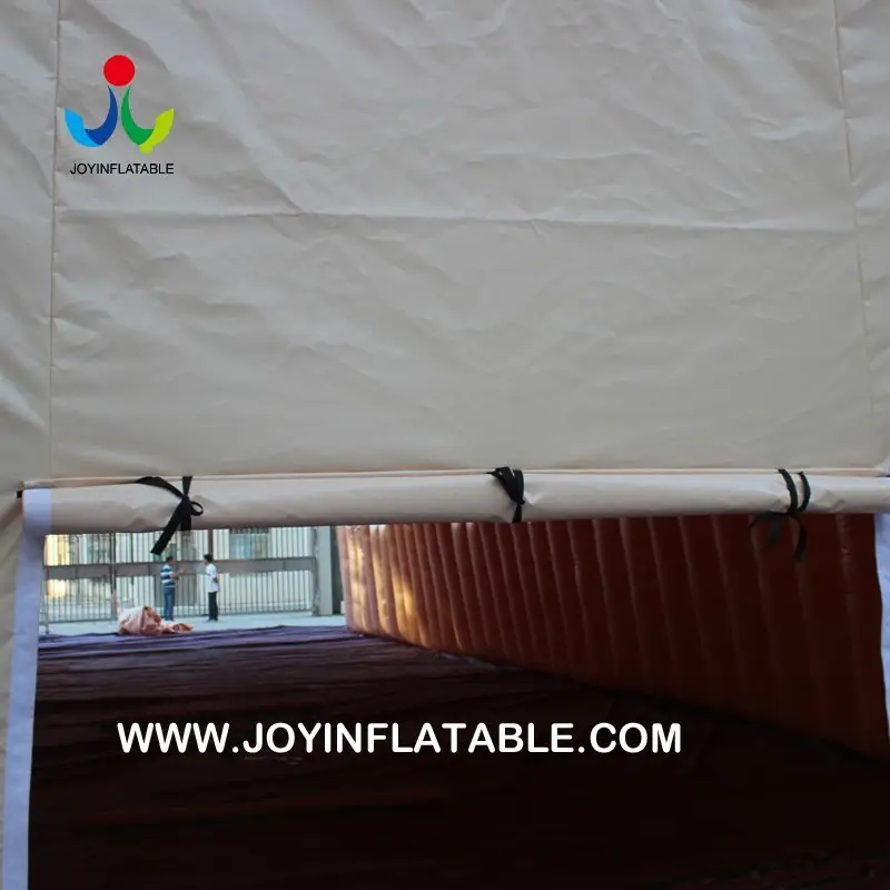 Knowing Characteristics of Various Bottom Shows  -  inflatable balls you can get inside