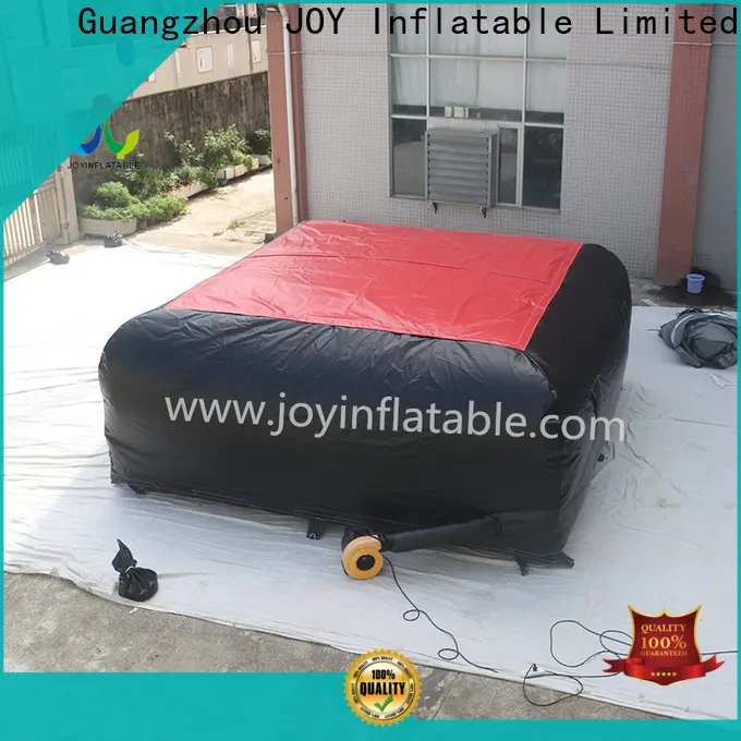 Quality blow up crash mat for sale for skiing 1