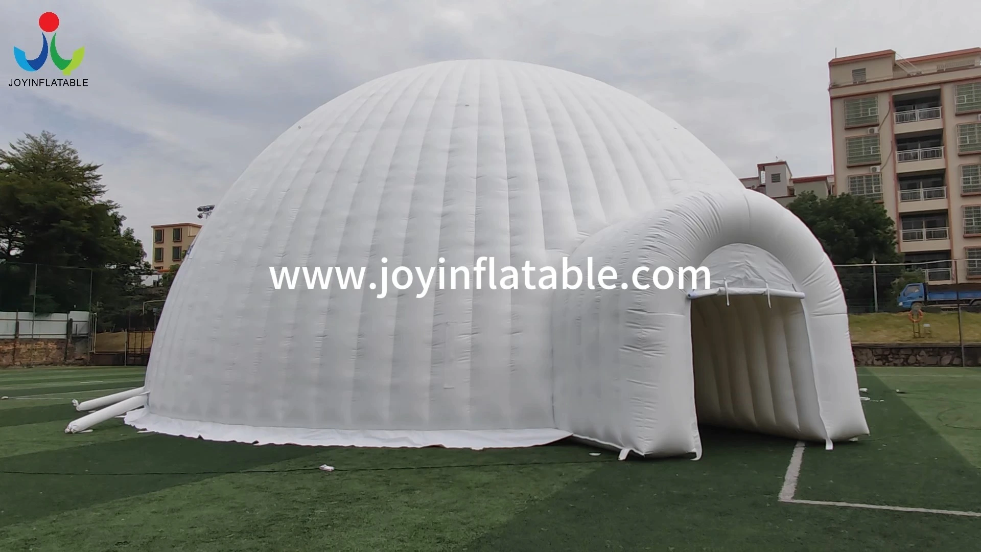 Inflatable Igloo Dome Air Tent for Any Party or Event 1
