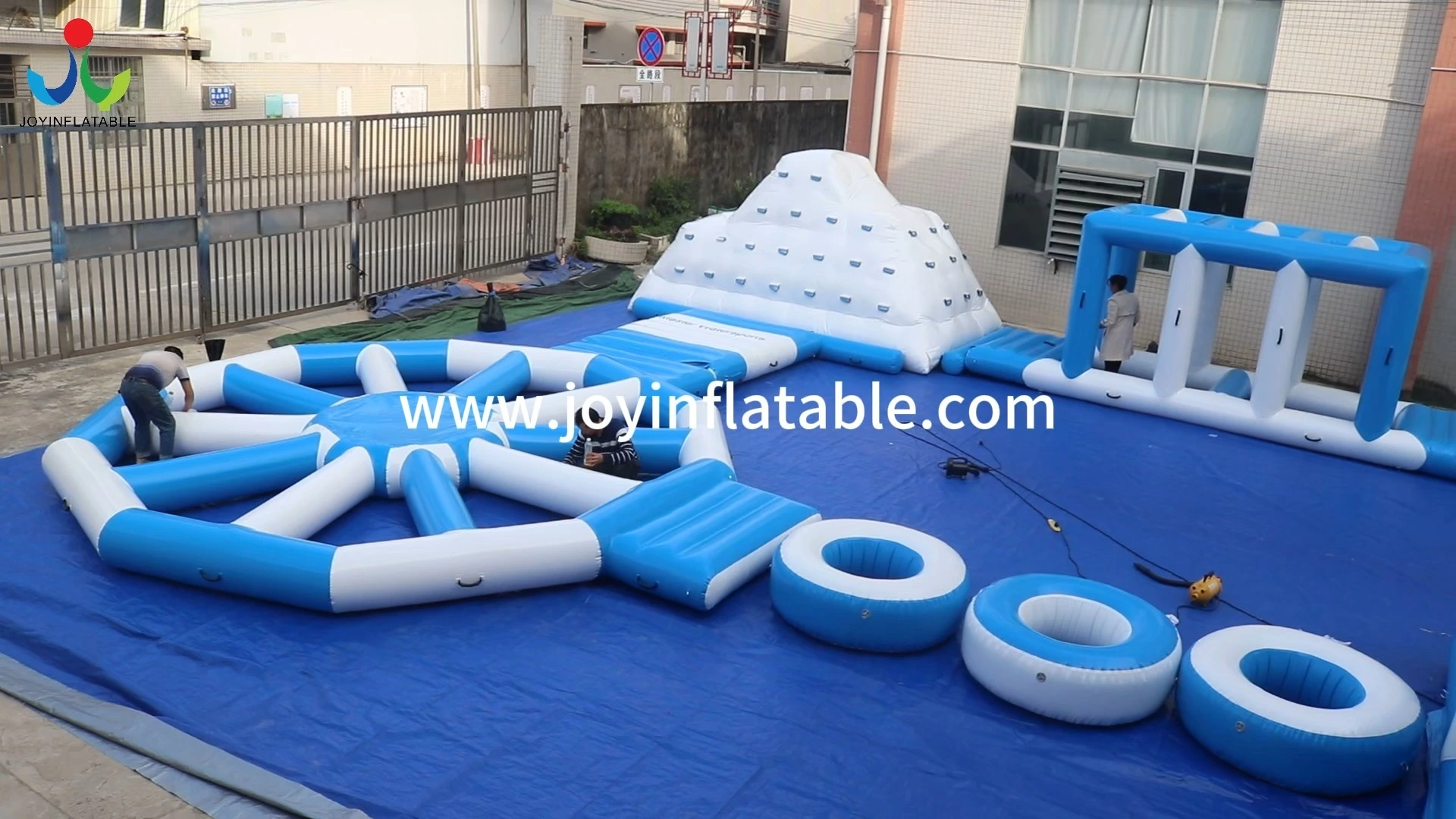 Inflatable Floating Obstacle Water Game for the Sea Park 1