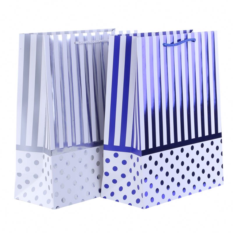 Trendy style christmas gift paper bag with handle exquisite decoration handmade paper bag 4