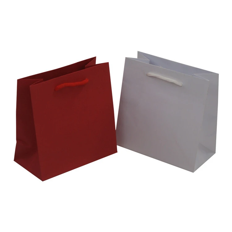Custom Logo Recyclable Packing Shopping Kraft Paper Bag With Rope Handle 1