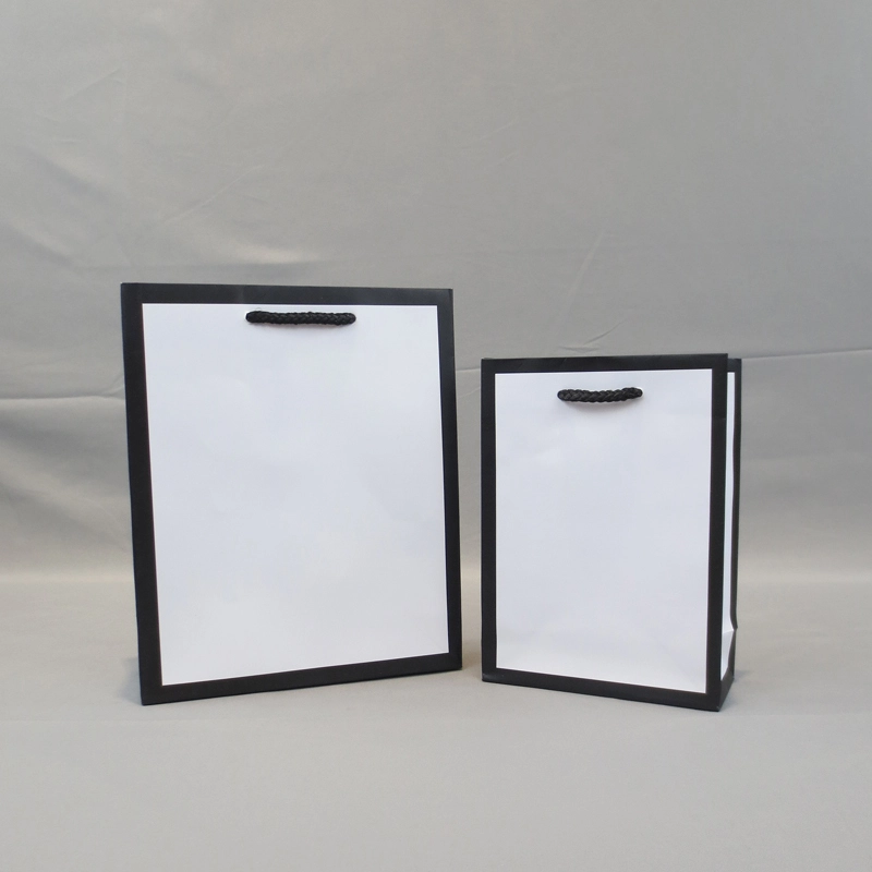 Bolsas de compras de papel de embalaje de regalo con impresión de borde negro de lujo de existencias frescas 3