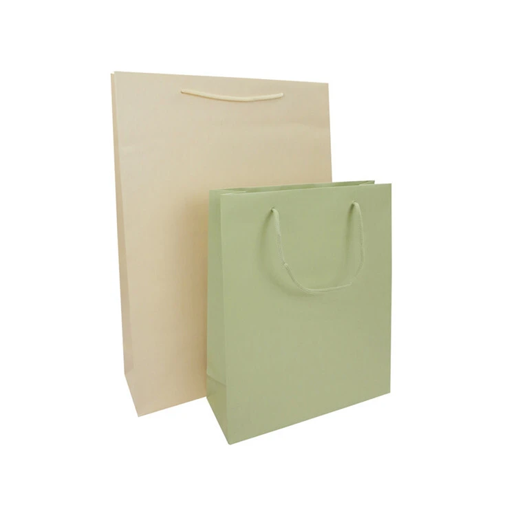 Bolsa de papel reciclada del arte del color sólido de la bolsa de papel de Kraft de la película brillante muda al por mayor 1