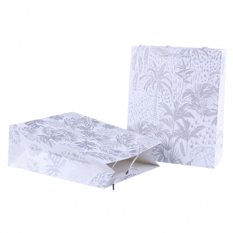 Newest selling promotional portable paper bag gift packaging thick paper bag 4