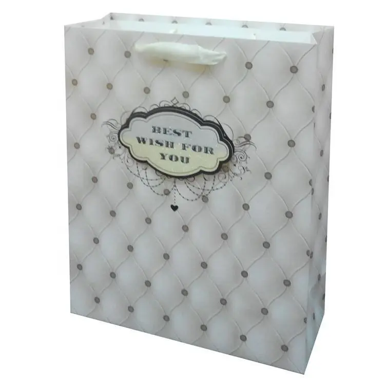 Bolsa de papel navideña de fondo cuadrado resistente contratada de nuevo diseño con carácter 1