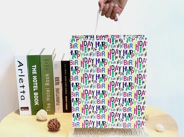 Bolsa de papel para compras de regalo de feliz cumpleaños, precio a granel al por mayor, para ella 1