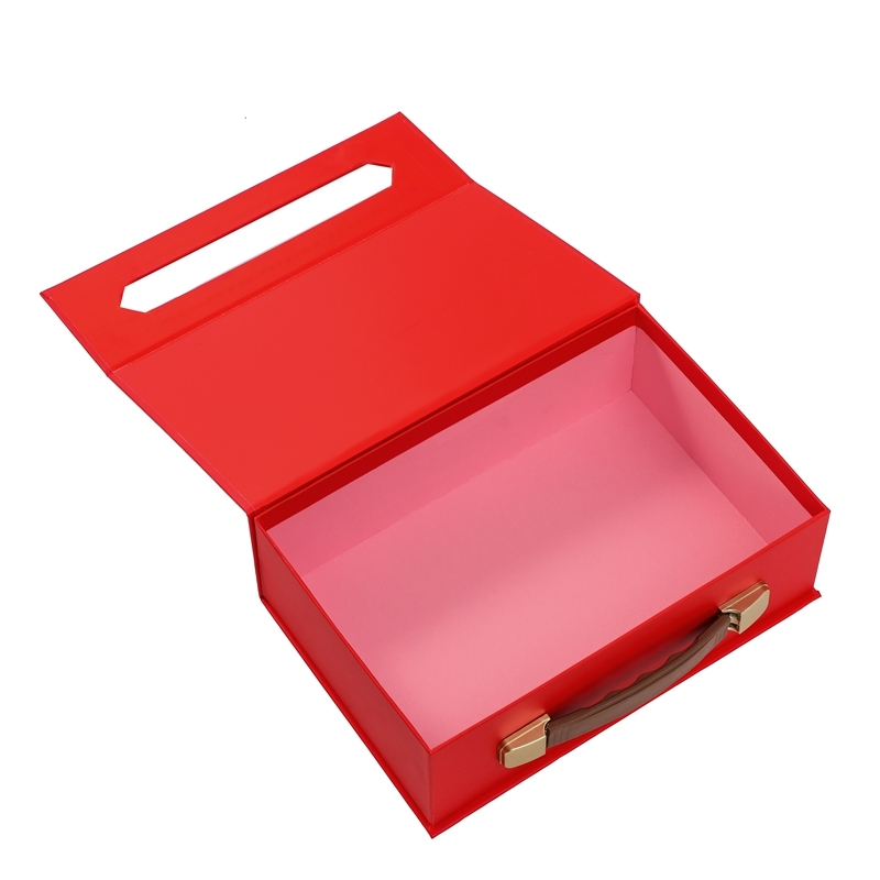Caja de calidad con suministros de papel para bodas. 5