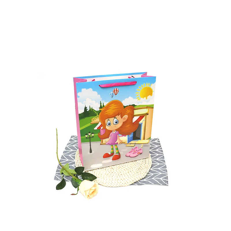 La mejor fábrica de bolsas de papel decorativas para empacar regalos. 3