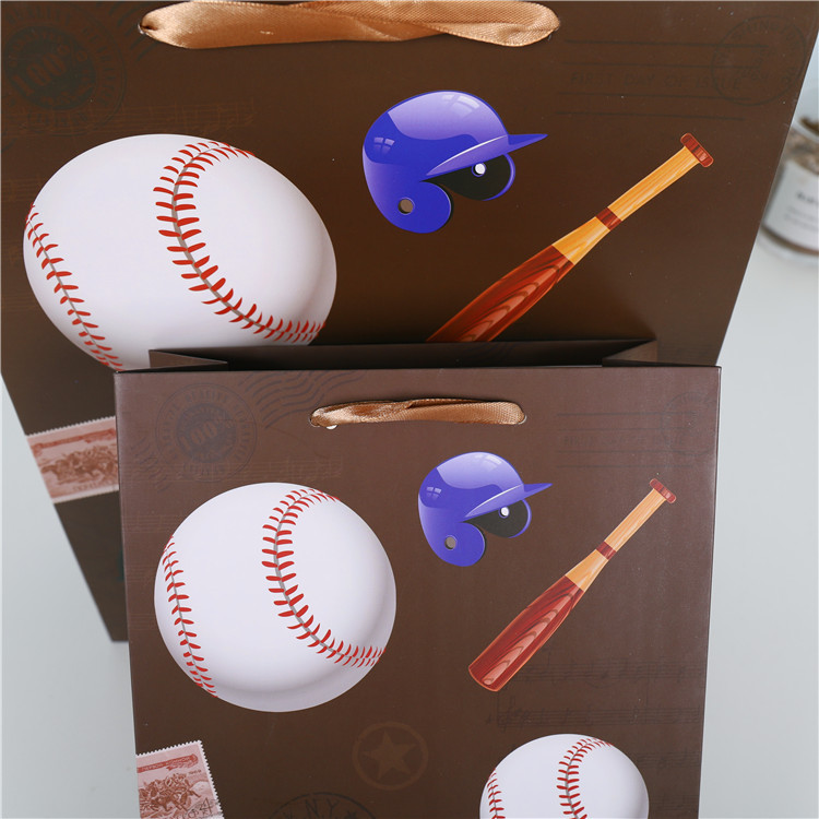 Eco-friendly Wholesale Recyclable Ivory Paper Football Series Gift Bag 4