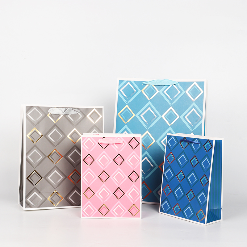 China Manufacturer Wholesale Color Printed Gift Bags Suitable For Various Scenarios In Stock 3