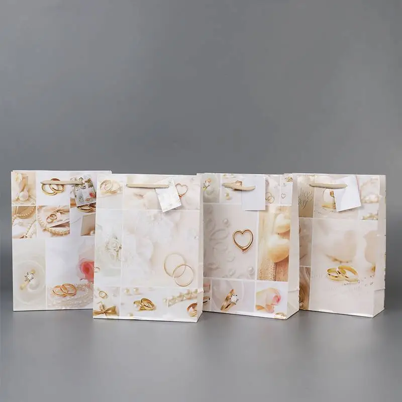 Best Selling Custom Paper Shopping Bags Valentine's day Gift Bags Wholesale 1