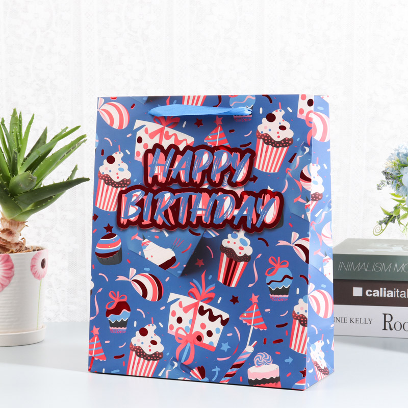 2024 New Design Birthday Gift Bag Wholesale Manufacturer 2