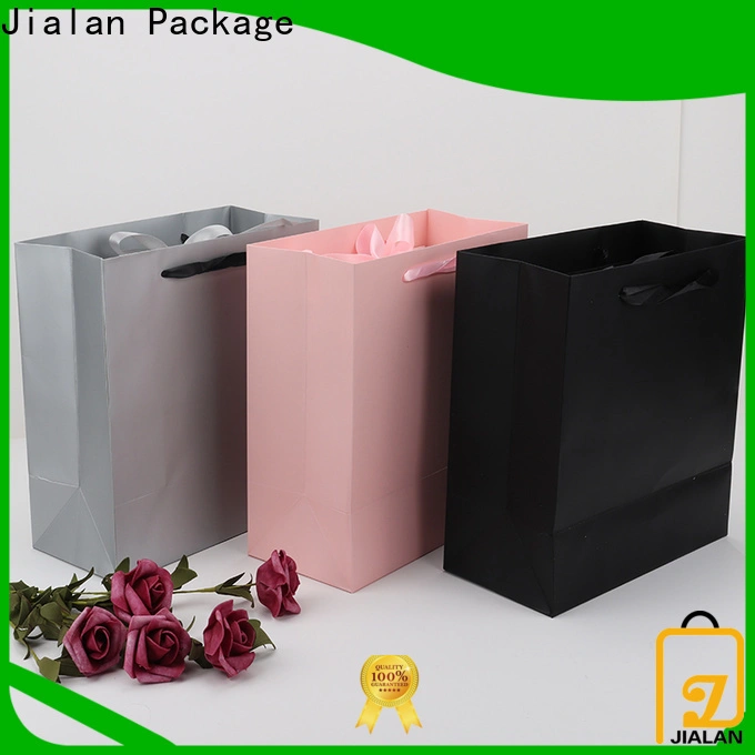 Empresa de bolsas de regalo de cumpleaños hechas a medida para tiendas de regalos. 1