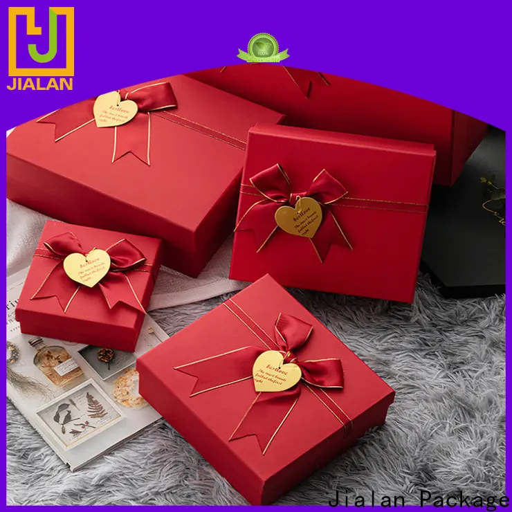 Acheter en gros la fabrication de coffrets cadeaux avec du papier pour l'emballage de cadeaux de vacances 1