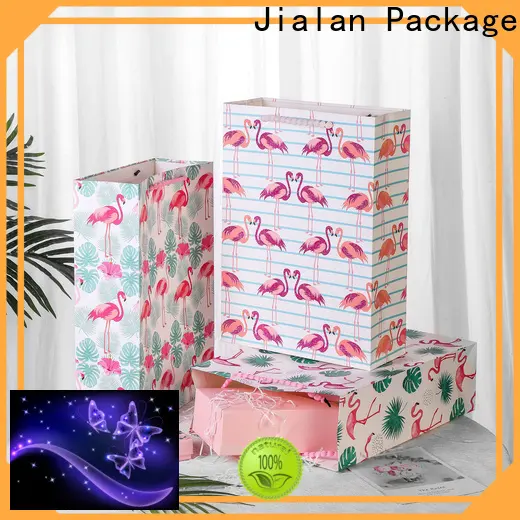 petits sacs-cadeaux en papier personnalisés en gros pour emballer des cadeaux 1