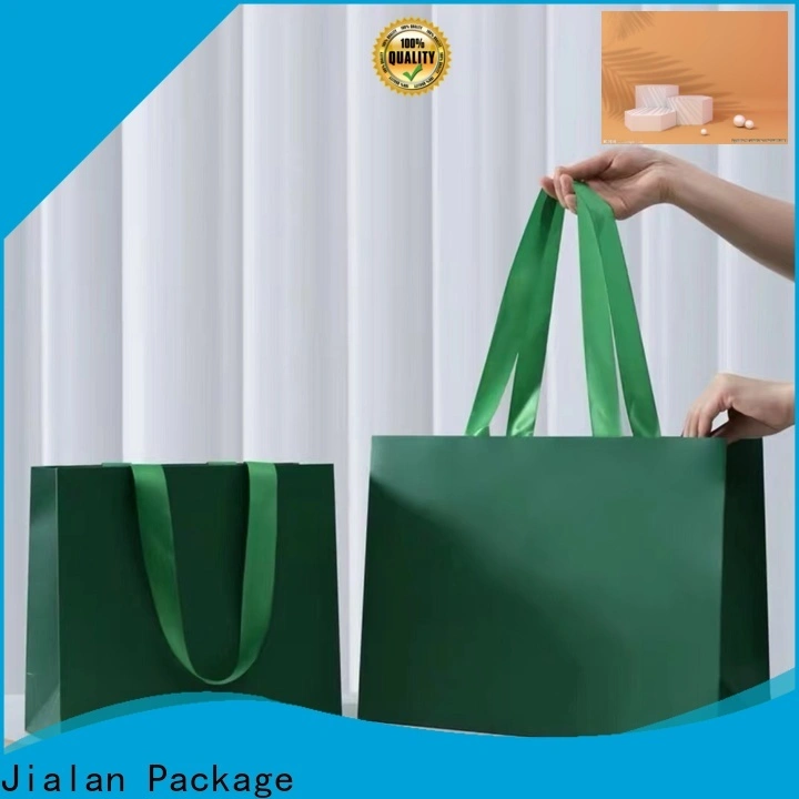 New paper gift bags factory for holiday gifts packing 1