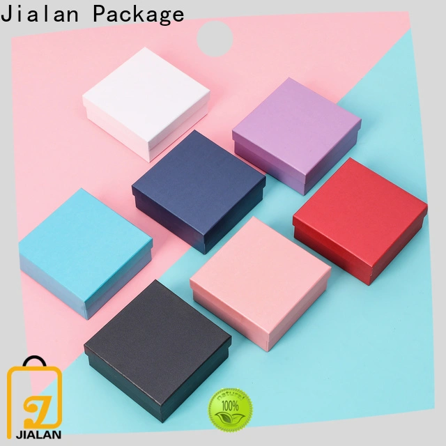 Comprar fabricante de cajas de papel decorativas para embalaje de regalos navideños. 1