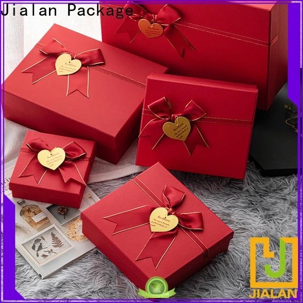 Jialan Paquete Lo último en fabricación de cajas de regalo con una empresa de papel para empaquetar regalos. 1
