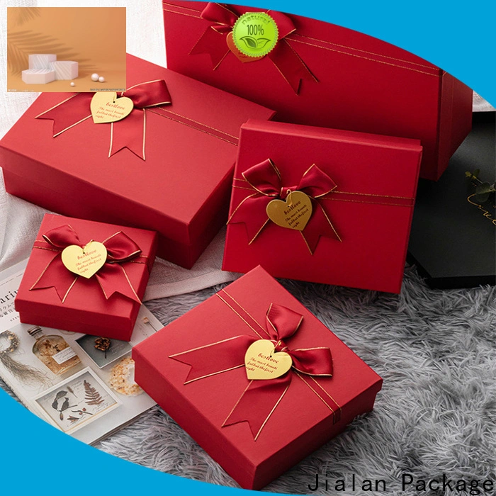 Fourniture de petits coffrets cadeaux personnalisés pour mariage 1