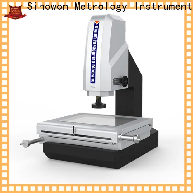 Sinowon Manual Vision Measuring Machine design for medical parts 1